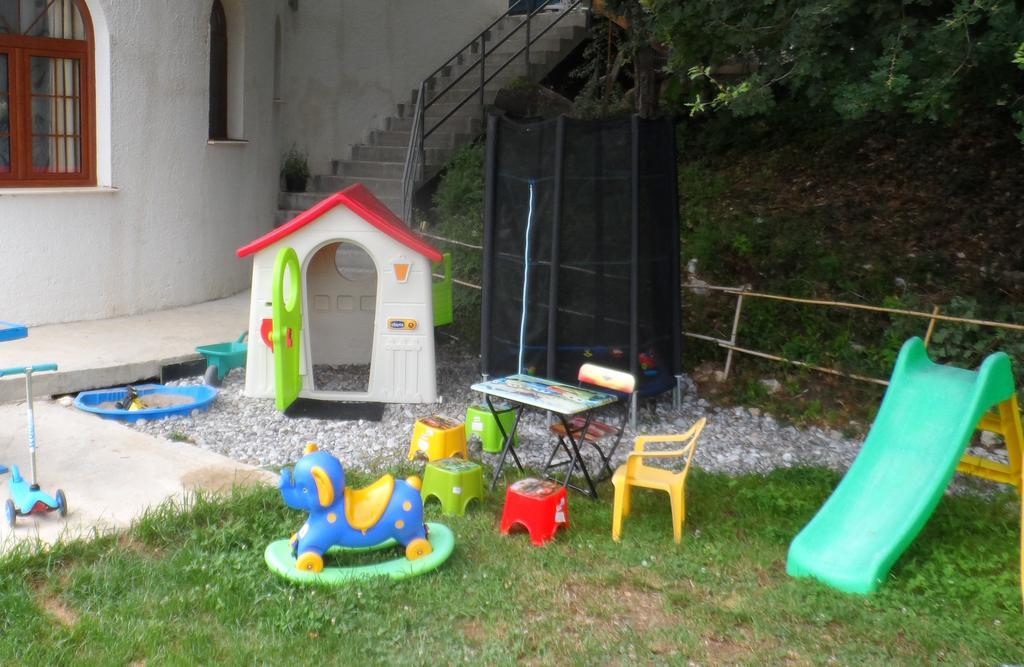 Pataki Guesthouse Petrovac Kültér fotó