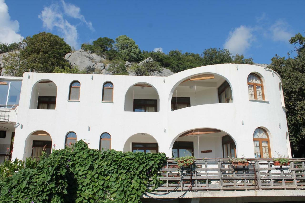 Pataki Guesthouse Petrovac Kültér fotó