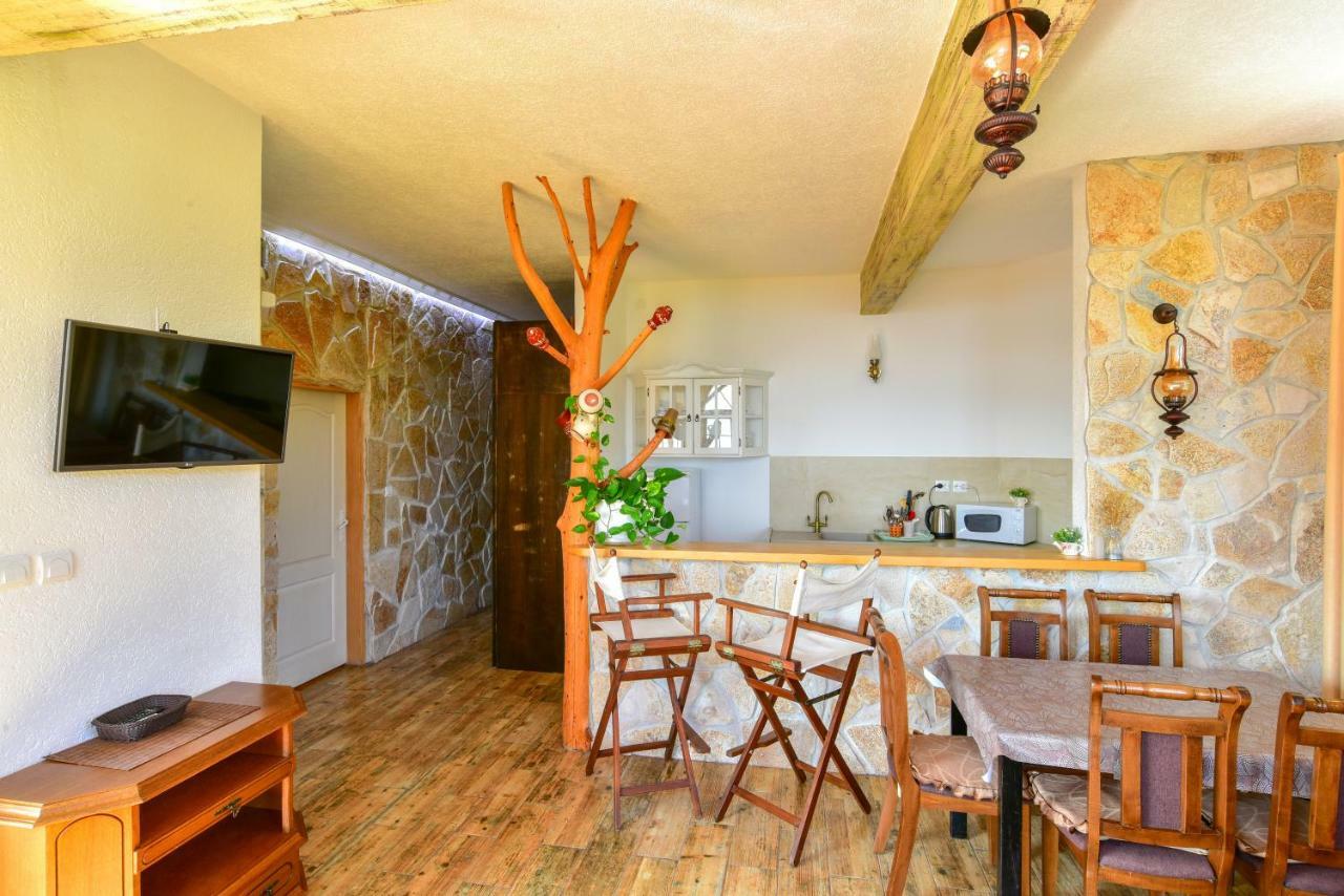 Pataki Guesthouse Petrovac Kültér fotó